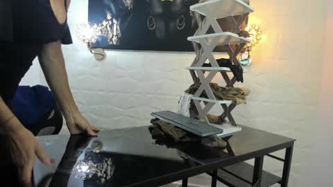 lucero online show from 02/15/25, 11:58