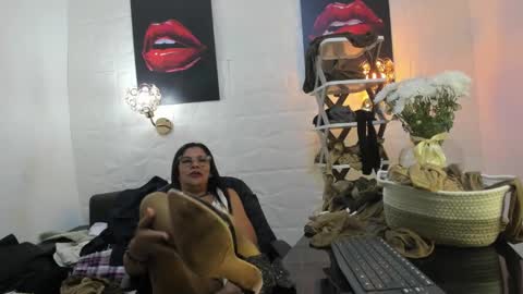 lucero online show from 03/09/25, 05:00