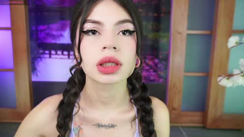 miss_lucyla online show from 12/18/24, 11:02