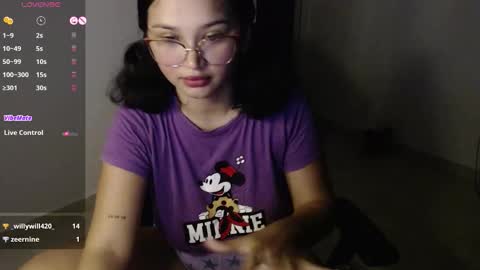 ly independent model online show from 09/08/25, 10:42