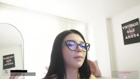 Alejandra online show from 05/13/26, 02:58