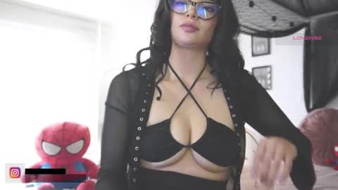 Alejandra online show from 05/20/26, 06:47