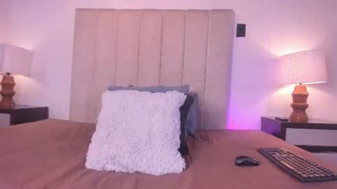 miss_milf_ online show from 06/26/26, 07:51