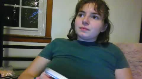 Snapshot of miss_miseryxo chatting on 12/30/24, 12:22 bri online show from 12/30/24, 12:22