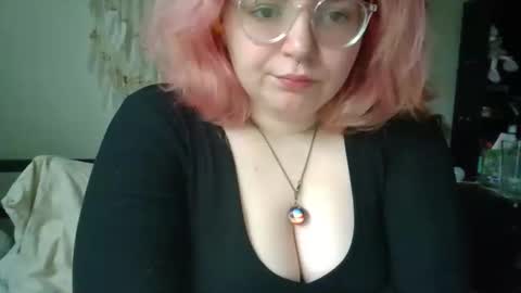 Snapshot of miss_miseryxo chatting on 04/30/26, 12:11 bri online show from 04/30/26, 12:11