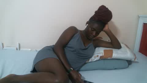 Snapshot of miss_monroee chatting on 03/19/26, 10:41 monroe online show from 03/19/26, 10:41