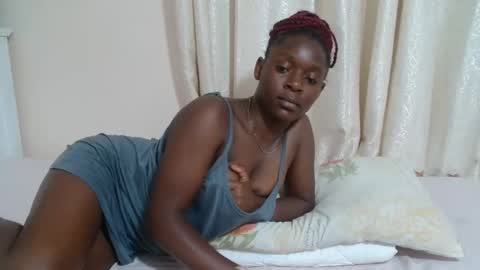Snapshot of miss_monroee chatting on 03/27/26, 11:37 monroe online show from 03/27/26, 11:37