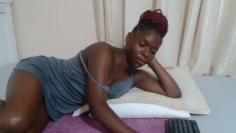 Snapshot of miss_monroee chatting on 04/02/26, 04:54 monroe online show from 04/02/26, 04:54