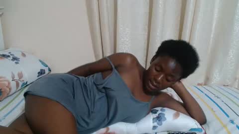 Snapshot of miss_monroee chatting on 04/05/26, 12:13 monroe online show from 04/05/26, 12:13