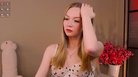 Nicole online show from 07/09/26, 10:58