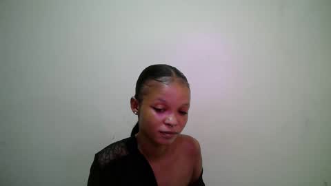 miss_rihanna2 online show from 05/04/26, 09:22