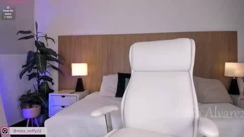 Snapshot of miss_soffy chatting on 11/04/25, 09:47 Sofia Alvarez online show from 11/04/25, 09:47