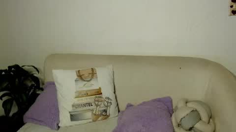Snapshot of miss_sophiiee chatting on 06/06/26, 05:45 Sophie online show from 06/06/26, 05:45