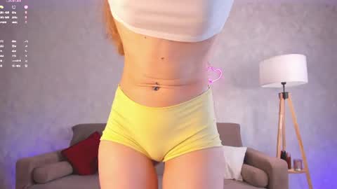 Spider girl Help me reach 10 likes online show from 07/03/26, 07:15