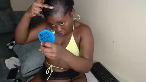 Snapshot of miss_staceyy chatting on 09/26/25, 08:07 Stacey online show from 09/26/25, 08:07