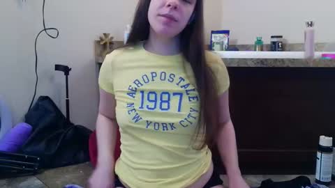 Bella online show from 03/27/26, 02:28