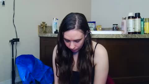 Bella online show from 06/04/26, 02:39