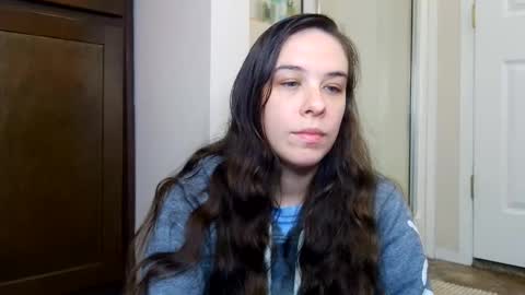 Bella online show from 06/08/26, 01:28