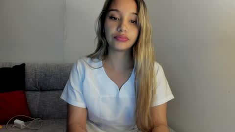Snapshot of miss_taniac chatting on 05/23/26, 01:33 Miss Taniac online show from 05/23/26, 01:33