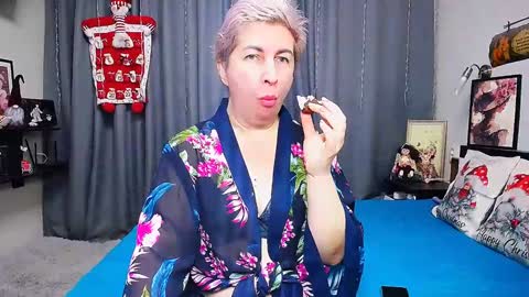 miss_tasha_kom online show from 12/25/24, 07:14