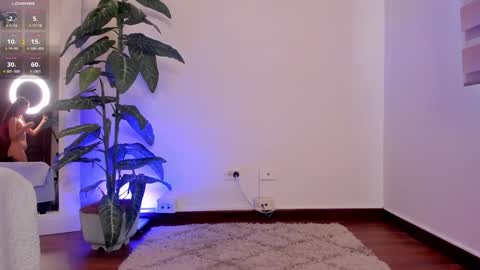 Adara Lpez online show from 12/18/24, 03:22