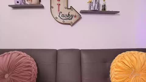 Adara Lpez online show from 10/21/25, 03:18