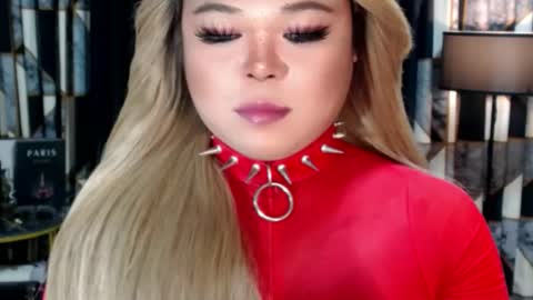 Tyra Davenport online show from 10/26/25, 04:46