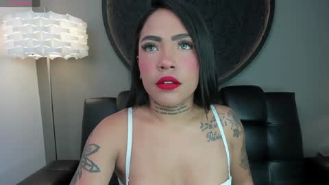 Vaiolette online show from 12/19/24, 11:07