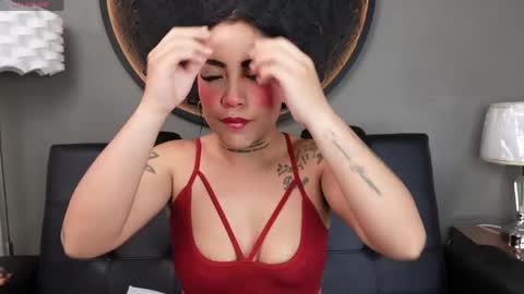 Vaiolette online show from 04/25/26, 01:41