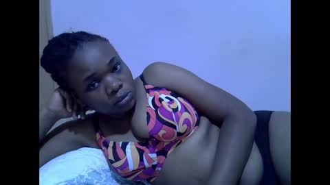 Snapshot of miss_velour chatting on 04/19/26, 06:32 miss_velour online show from 04/19/26, 06:32