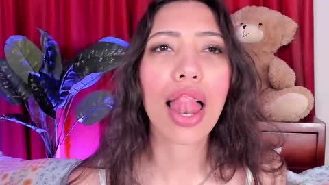 Miss Veronica online show from 10/07/25, 01:30