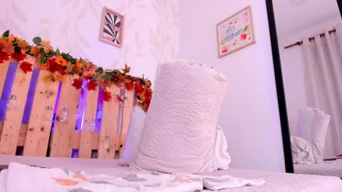 Miss Vikky online show from 02/12/25, 02:10