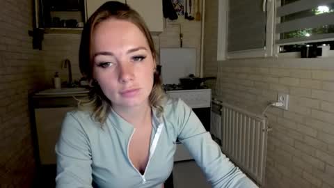 miss_you20 online show from 09/16/25, 09:05