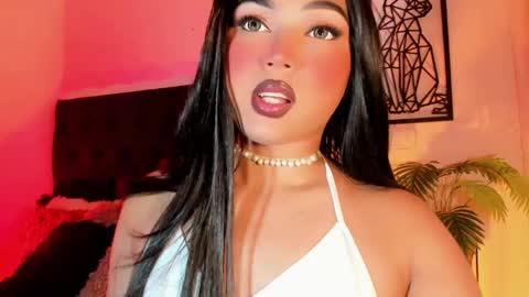 miss_zz online show from 12/16/25, 04:56