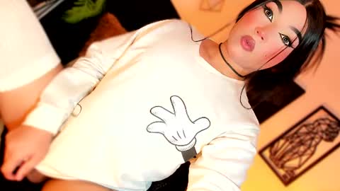 miss_zz online show from 06/15/26, 05:59