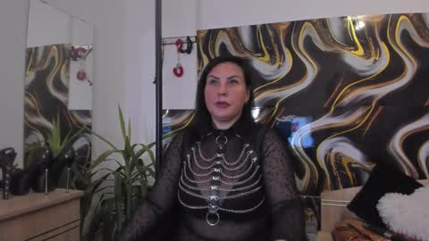 Snapshot of missaidadevine chatting on 10/02/25, 07:43 Miss Aida Devine online show from 10/02/25, 07:43