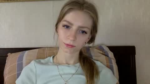 Alli not bb not babe not baby online show from 12/08/24, 01:25