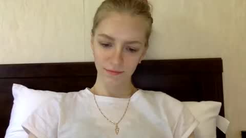 Alli not bb not babe not baby online show from 12/14/24, 12:44
