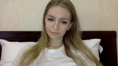 Alli not bb not babe not baby online show from 02/01/25, 03:18