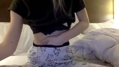 Alli not bb not babe not baby online show from 02/13/25, 04:00