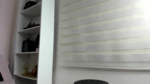 Ally  OFMissallydoll     . online show from 06/01/26, 11:01