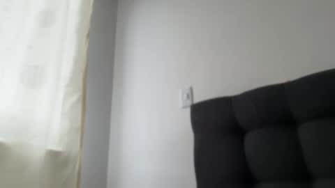 Snapshot of missameliah chatting on 12/22/25, 12:13 Ameliahs online show from 12/22/25, 12:13