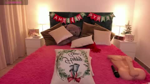 Angelina online show from 12/19/24, 06:23