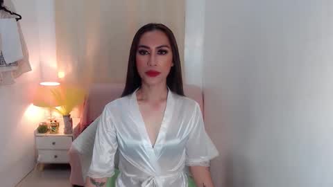 Snapshot of missangelxxx chatting on 10/21/25, 06:41 missangelxxx online show from 10/21/25, 06:41