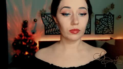 Snapshot of missbeverlymills chatting on 01/06/25, 05:49 The divine Beverly online show from 01/06/25, 05:49