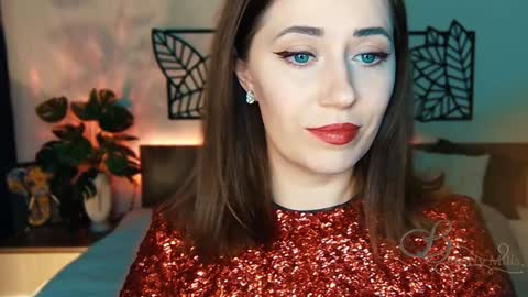 Snapshot of missbeverlymills chatting on 01/15/25, 10:27 The divine Beverly online show from 01/15/25, 10:27