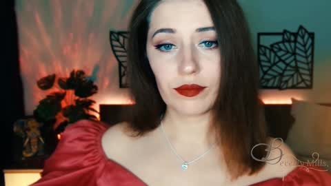 Snapshot of missbeverlymills chatting on 02/02/25, 06:10 The divine Beverly online show from 02/02/25, 06:10