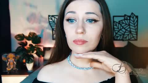 Snapshot of missbeverlymills chatting on 02/13/25, 12:11 The divine Beverly online show from 02/13/25, 12:11