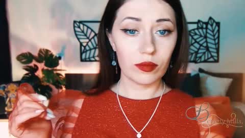 Snapshot of missbeverlymills chatting on 02/16/25, 09:59 The divine Beverly online show from 02/16/25, 09:59