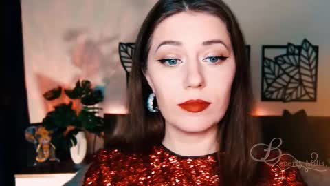 Snapshot of missbeverlymills chatting on 02/23/25, 04:13 The divine Beverly online show from 02/23/25, 04:13